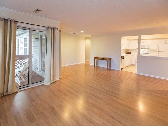 3rd image of 1448 Cedarwood Dr APT A3