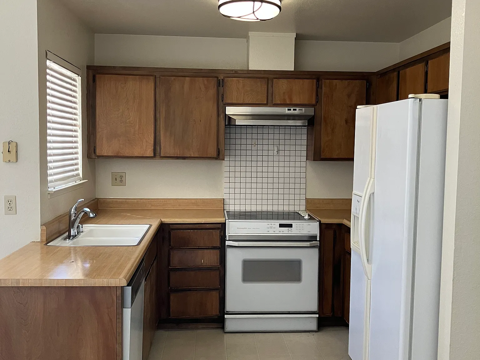 3 bed, 1167 sqft, $2,495 — Photo 4