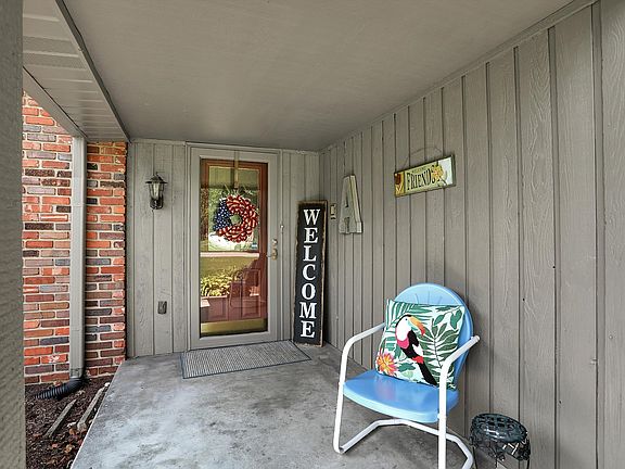 4th image of 7125 E 65th St