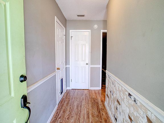 3rd image of 1313 Edenfield Dr