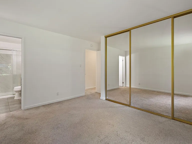 225 Boardwalk Ave #D — Photo 11