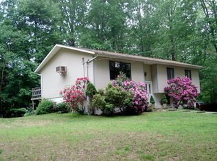 9 Fieldstone Rd, Putnam Valley, NY 10579