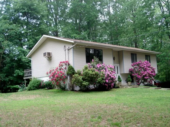 9 Fieldstone Rd, Putnam Valley, NY 10579