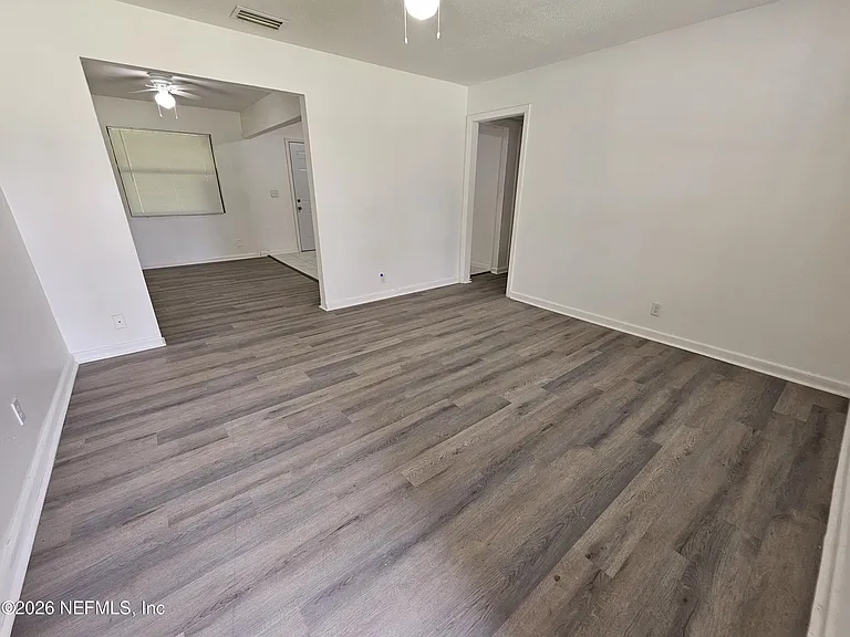 11226 Inez Dr — Photo 8