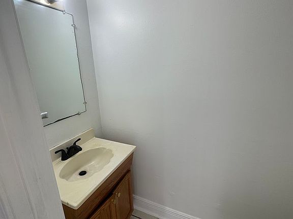 4th image of 151-157 Antibes St E #153