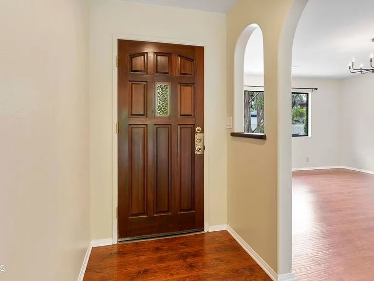 6347 N Muscatel Ave — Photo 3