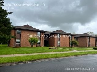 2128 Tanglewood Ave APT D, Alliance, OH 44601