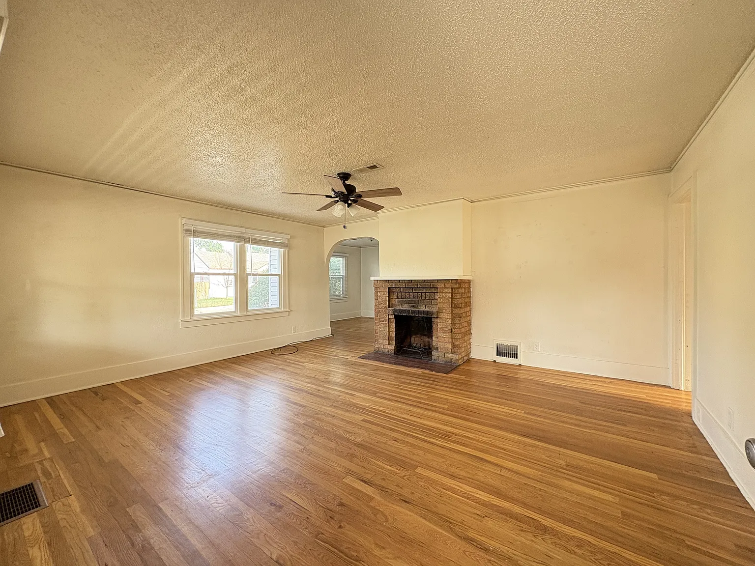 522 West Pershing Boulevard - 1 — Photo 4