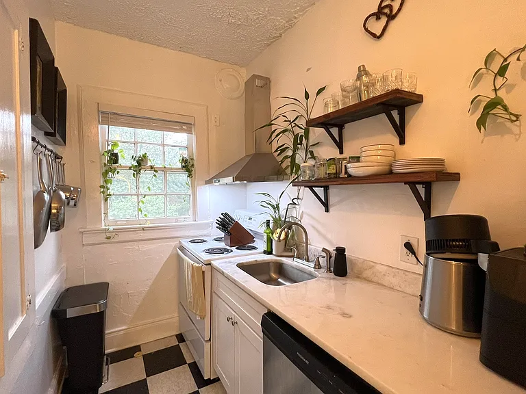 873 Charles Allen Dr NE #11 — Photo 7