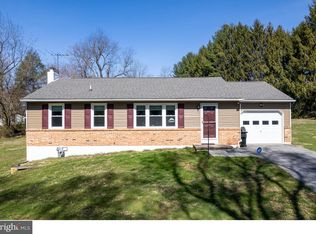 9 Keno Ln, West Grove, PA 19390