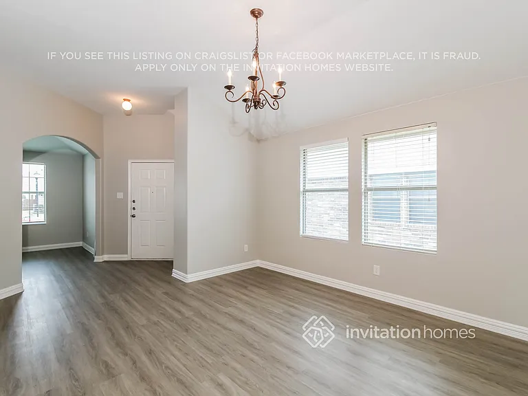 1040 English Ivy Dr — Photo 7