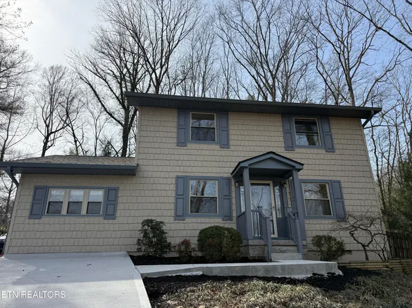 106 Hardwick Pl, Oak Ridge, TN 37830