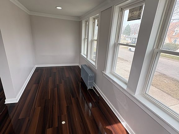 3rd image of 1714 Seymour Ave #1