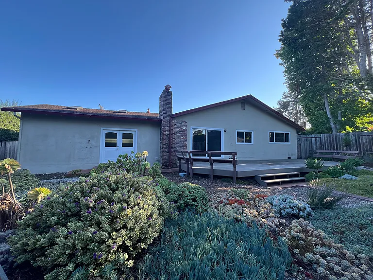 310 Alma Ln — Photo 47