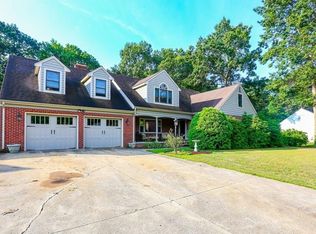 121 Colonial Rd, North Attleboro, MA 02760