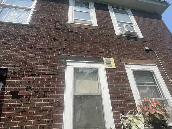 2nd image of 54 Gordon St