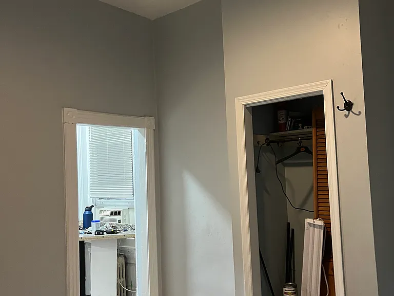 1013 S Farragut St #1F — Photo 8
