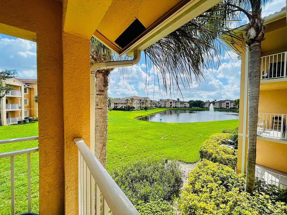 1st image of 241 SW Palm 202 Drive #202