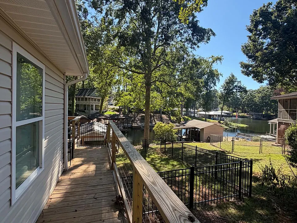 Springwood Dr