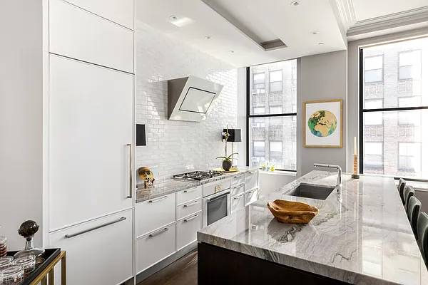 Sold by Douglas Elliman | media 17