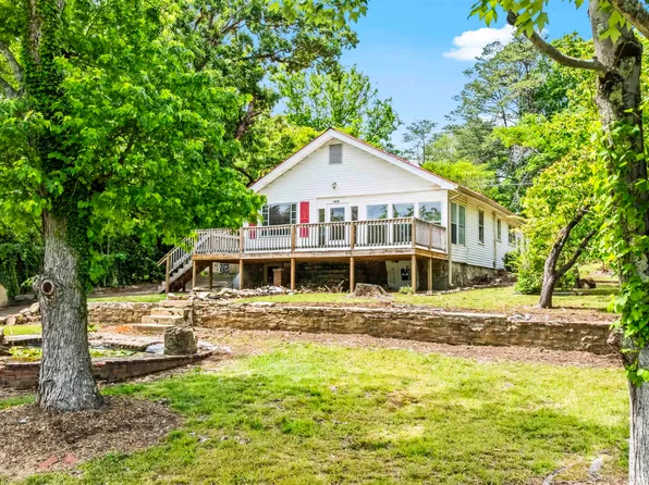 1010 Green Ave NW, Fort Payne, AL 35967