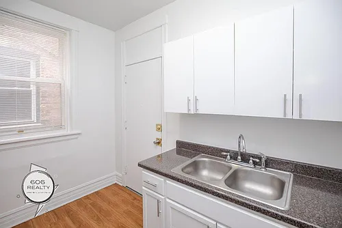 Marquette Park Apartment! SPECIAL OFFER Photo 1