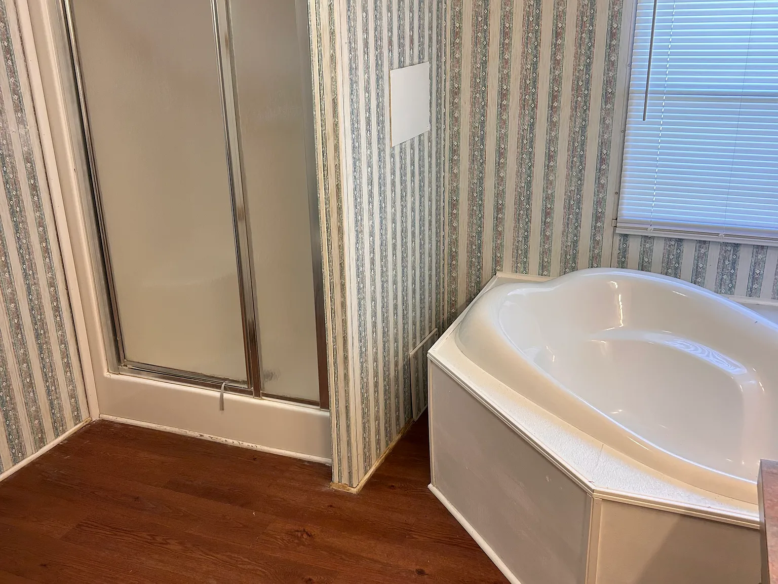 3 bed, $1,250 — Photo 4