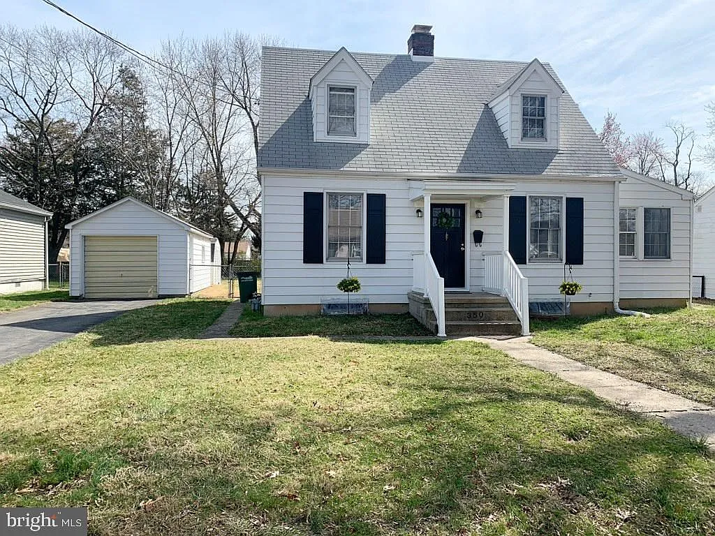 350 Carter St photo 1