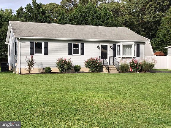 2nd image of 123 Chesapeake Dr