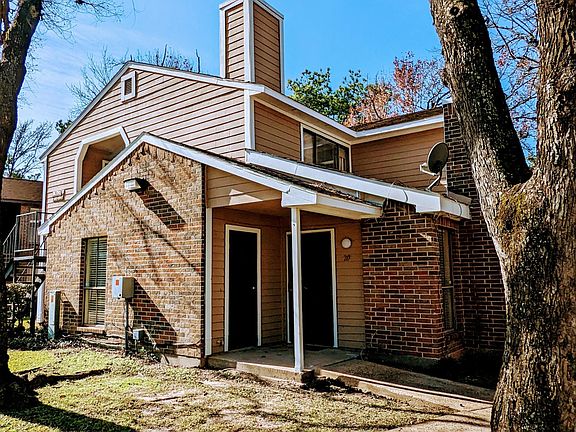 4th image of 7200 Jester St W #201