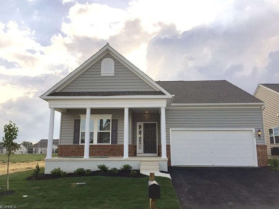 1st image of 475 Danbury Dr