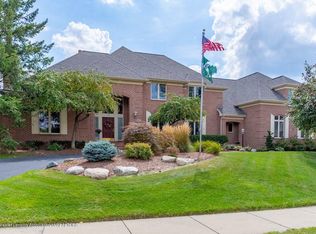 2571 Meadow Woods Dr, East Lansing, MI 48823