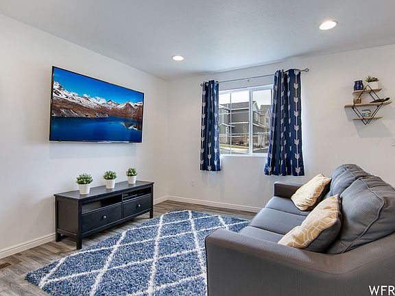 5th image of 3038 S Red Pine Dr