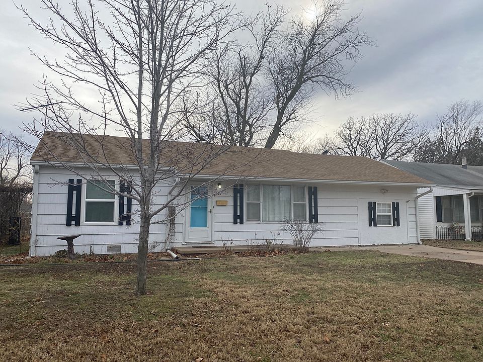 1st image of 811 W 20th Ave