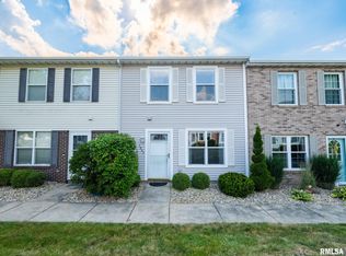 3847 W Palmyra Ct #4, Peoria, IL 61604