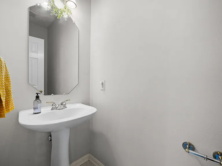 23818 Indian Hills Way — Photo 10