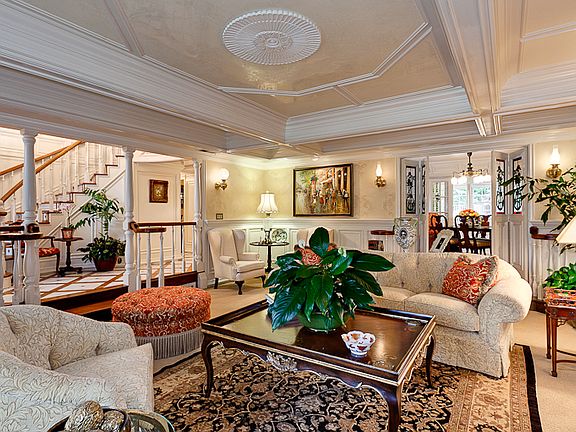 Elegant formal living room