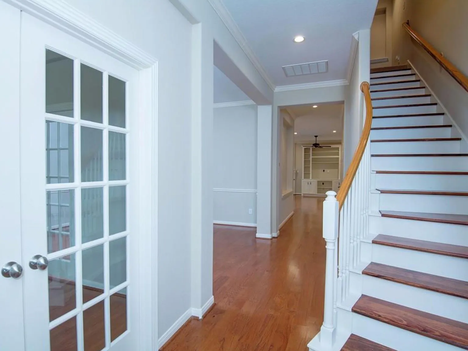 3 bed, 2.5 bath, 2677 sqft, $2,850 — Photo 3