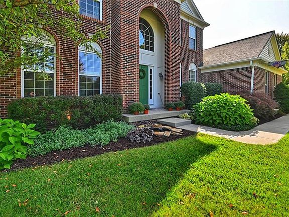 3rd image of 6125 Mill Oak Dr