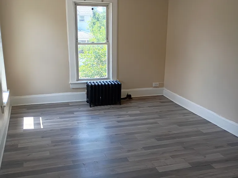 6 Tracy St #2 — Photo 5