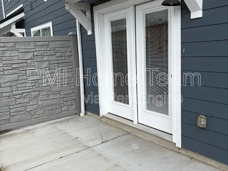 618 W Cozy Ln — Photo 29