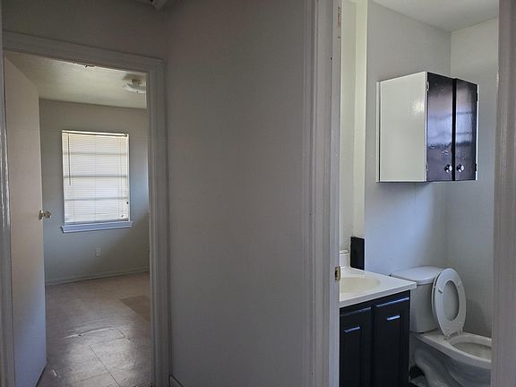 5th image of 1327 E 32nd St
