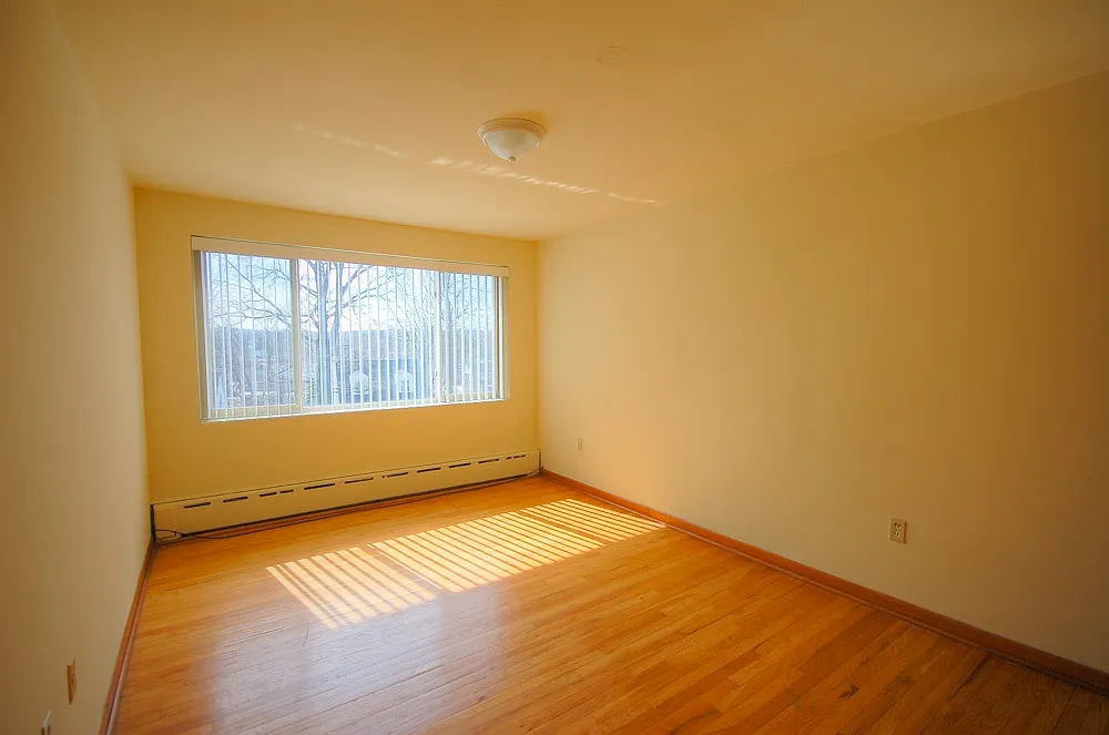 2 bed, $1,195 — Photo 3