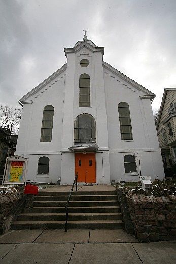 1st image of 224 W Broad St