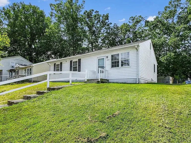 1500 Luther Blvd — Photo 3