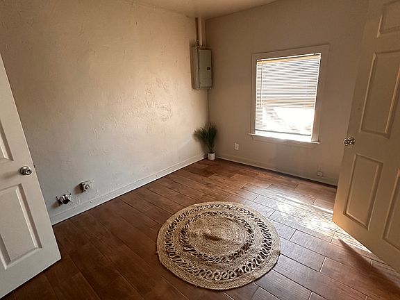 5th image of 1600 S Ong St APT B