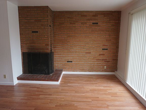 2nd image of 35 Glendale St APT 1