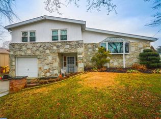 209 Radburn Rd, Philadelphia, PA 19115