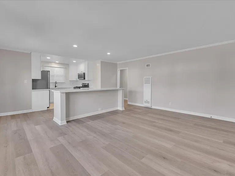 4943 Coldwater Canyon Ave — Photo 7