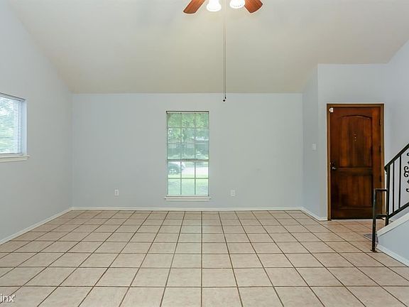 2nd image of 3706 Royal Manor Dr